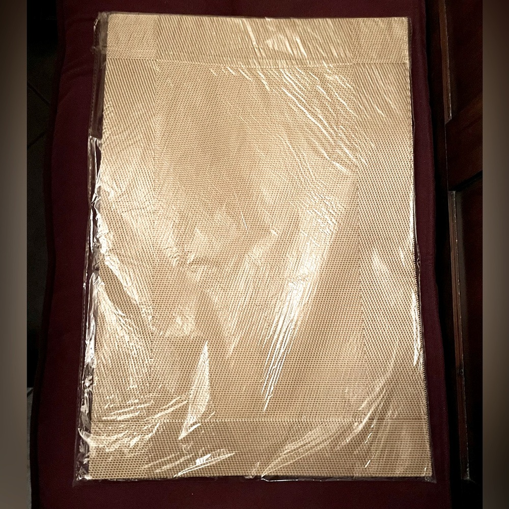 New! (6) Gold Placemats: Heat-Resistant, Anti-Skid Stain, Washable - Woven Vinyl